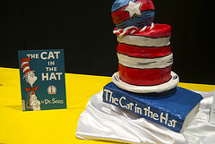 Books2Eat Cat in the Hat cake